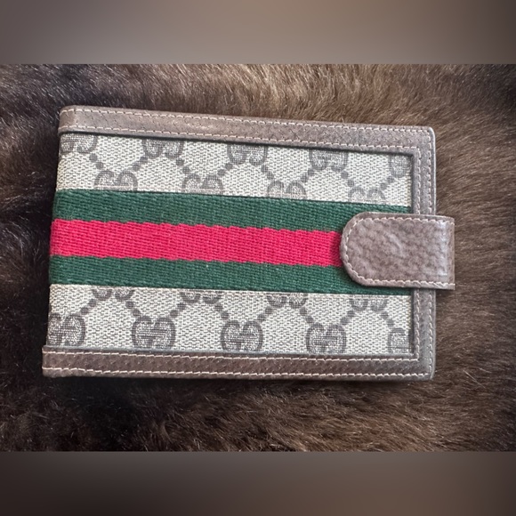 Vintage Gucci wallet - Picture 1 of 12
